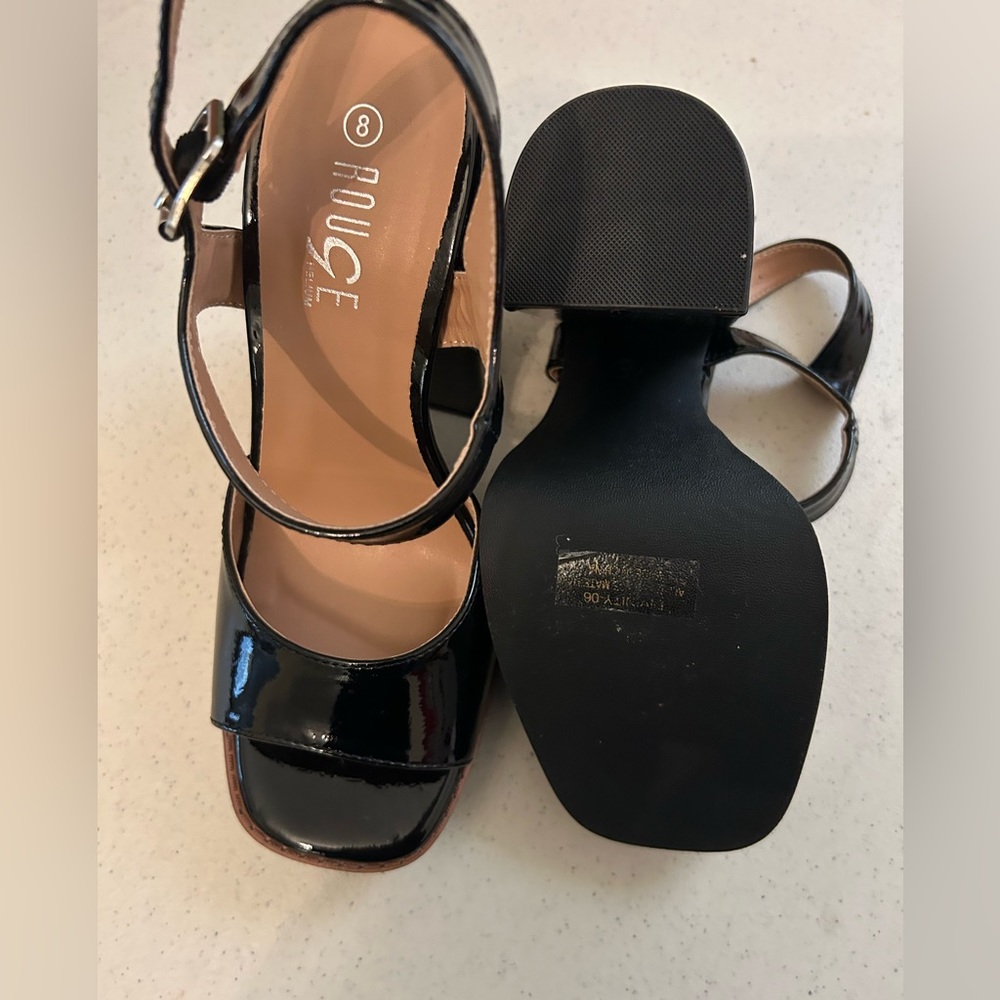 Women Black platform shoes size 8